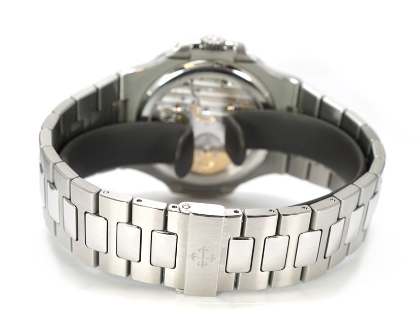 Patek Philippe Nautilus 5712/1A-001 Image 4